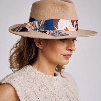 Bando women's hat beige with a silk ribbon