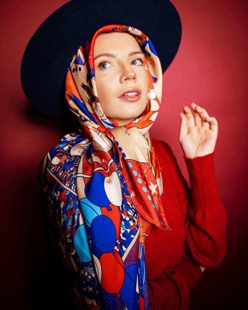 apaszka jedwabna spadiora Cyrk do kapelusza