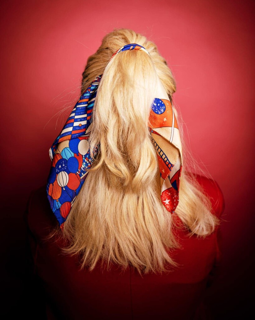 apaszka jedwabna Spadiora cyrk kucyk