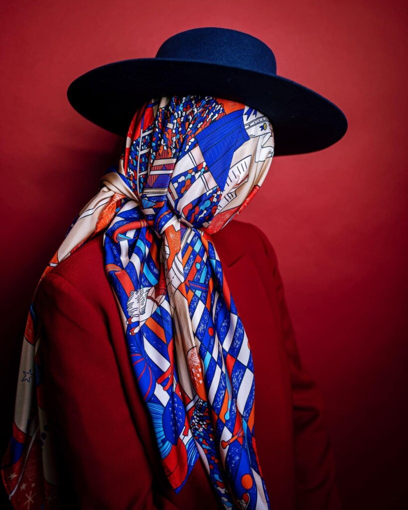 apaszka jedwabna Spadiora Cyrk