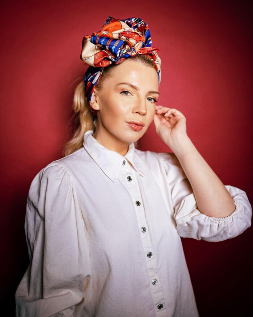 apaszka jedwabna Spadiora Cyrk kwiat