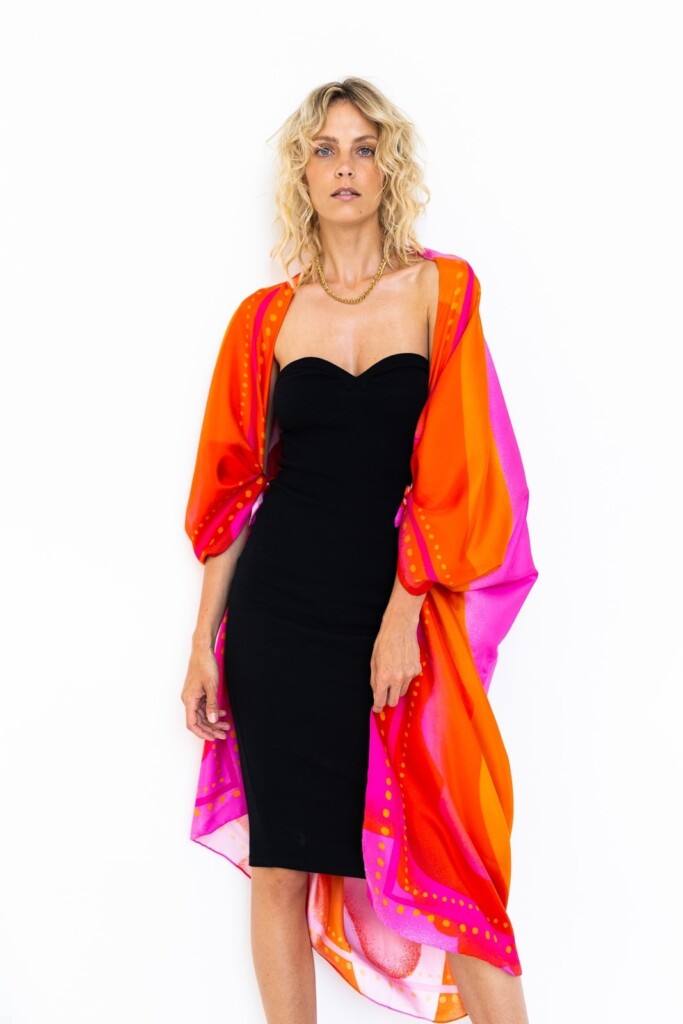 Apaszka jedwabna Spadiora "Nazywaj ją jak chcesz" 140x140