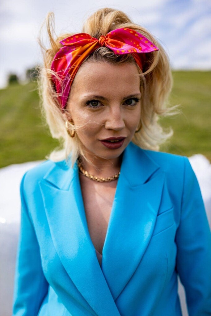 jedwabna apaszka "Nazywaj ją jak chcesz" Spadiora