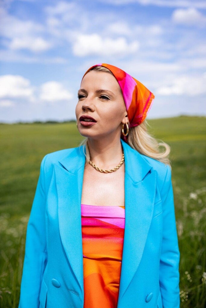 "Nazywaj ją jak chcesz" Spadiora jedwabna apaszka