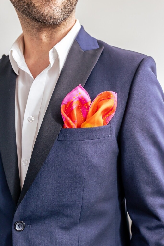 "Nazywaj ją jak chcesz" jedwabna poszetka męska Spadiora