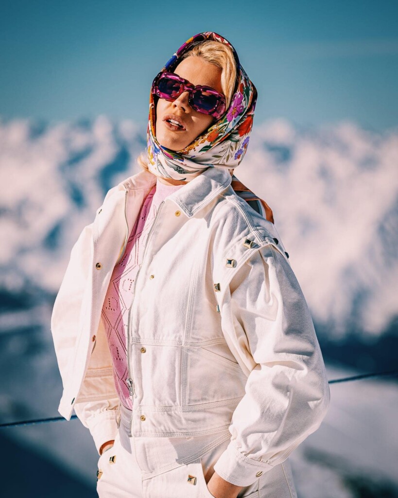 Spadiora jedwabna apaszka "Dojrzałość" Marta