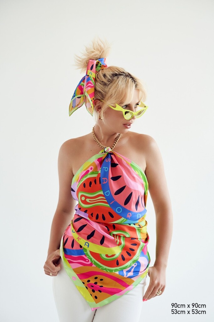 Spadiora soczysta jedwabna apaszka