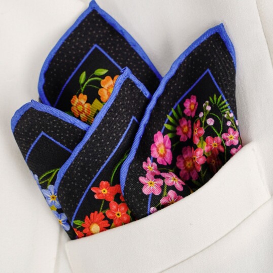 Spadiora jedwabna poszetka rozłąka