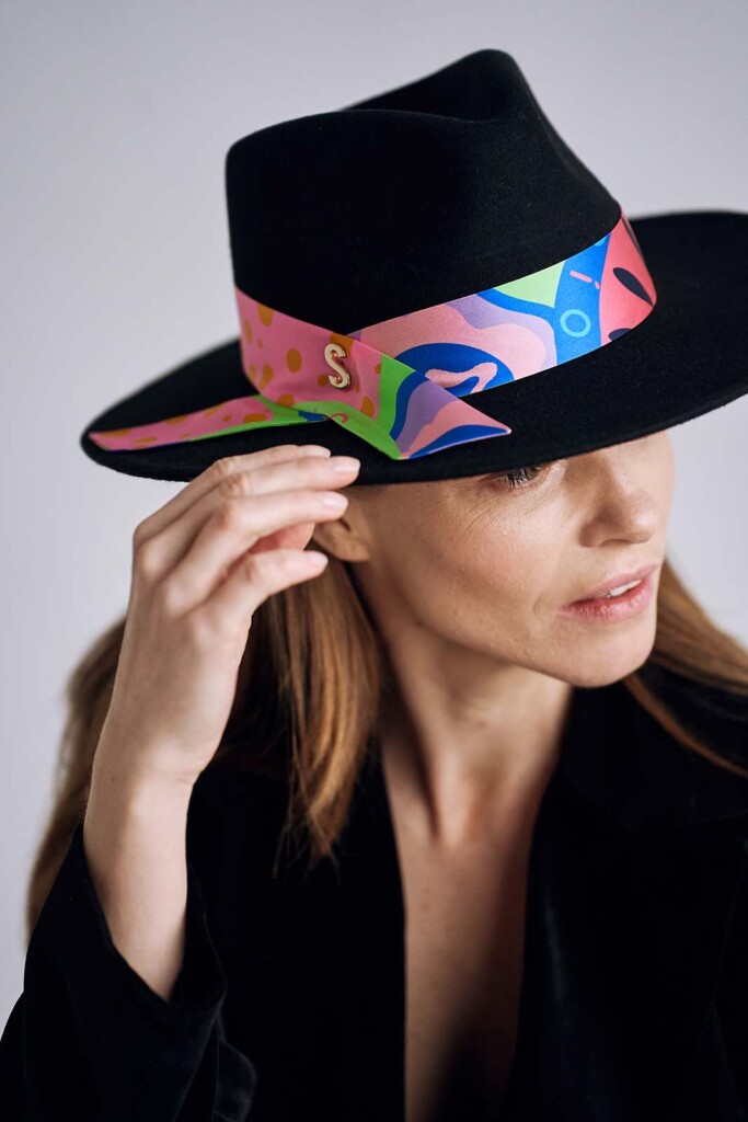 kapelusz bando Spadiora czarny damski z jedwab szarfą