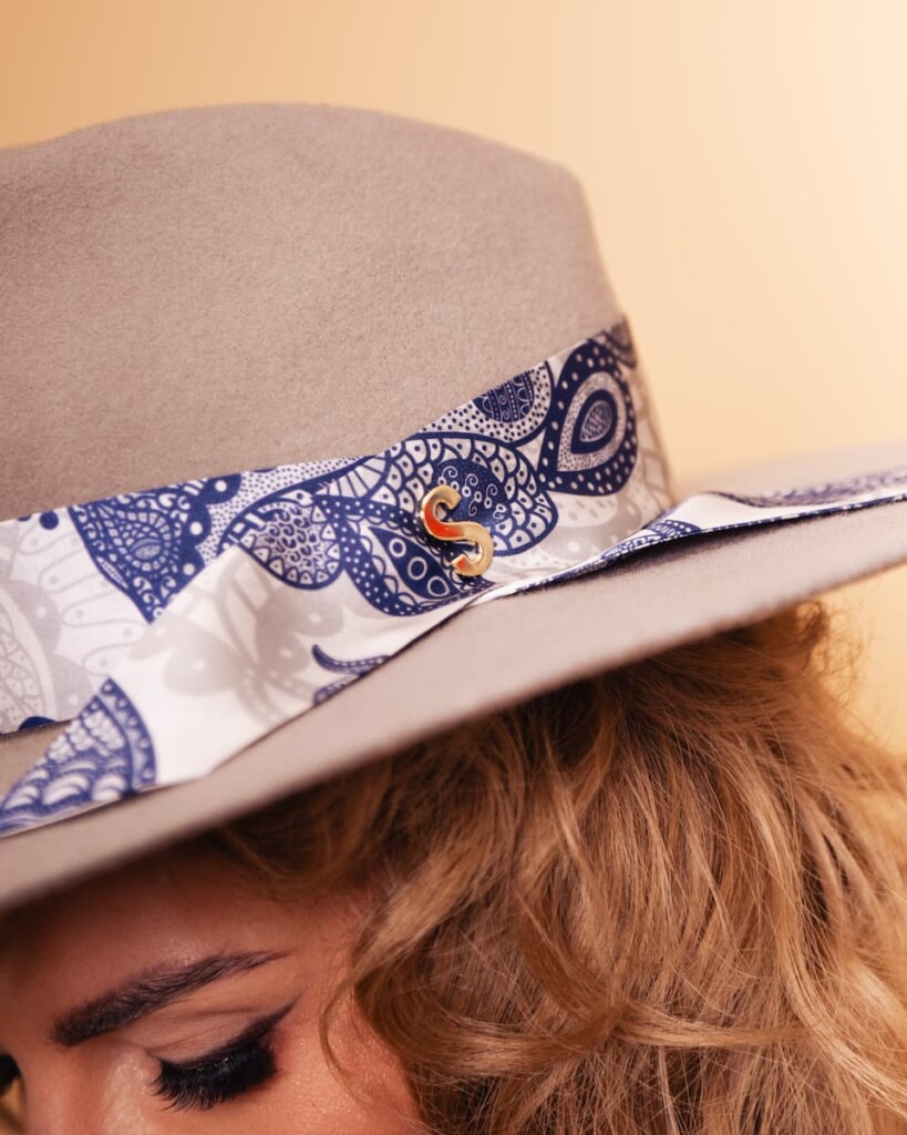 kapelusz damski vakero z jedwabna szarfa szary spadiora 2