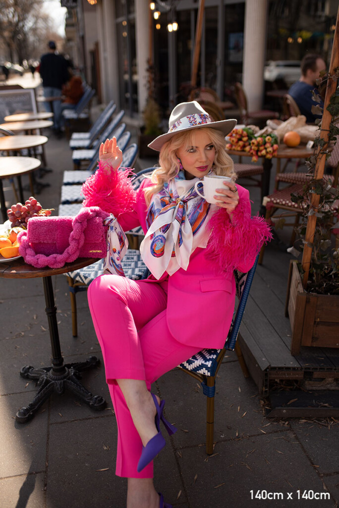 apaszka jedwabna Mazurski konik biała spadiora