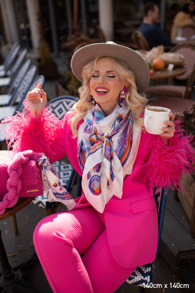 Spadiora mazurski Konik apaszka jedwabna biała