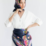 apaszka jedwabna dwustronna konik mazurski granat 3