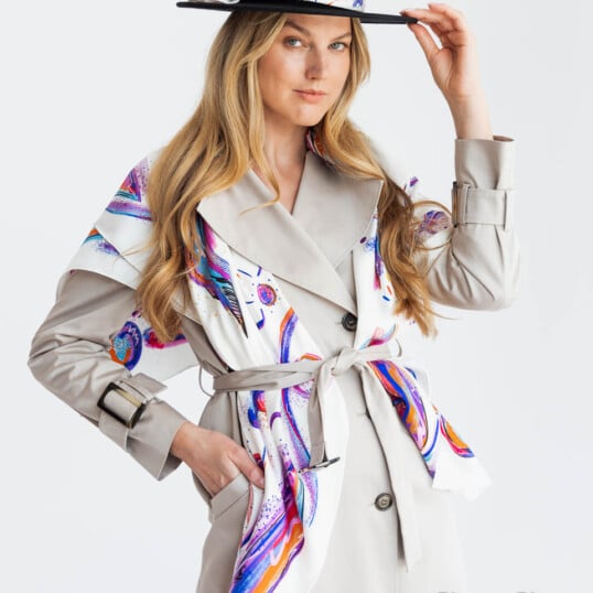 apaszka jedwabna dwustronna konik mazurski biel spadiora 3