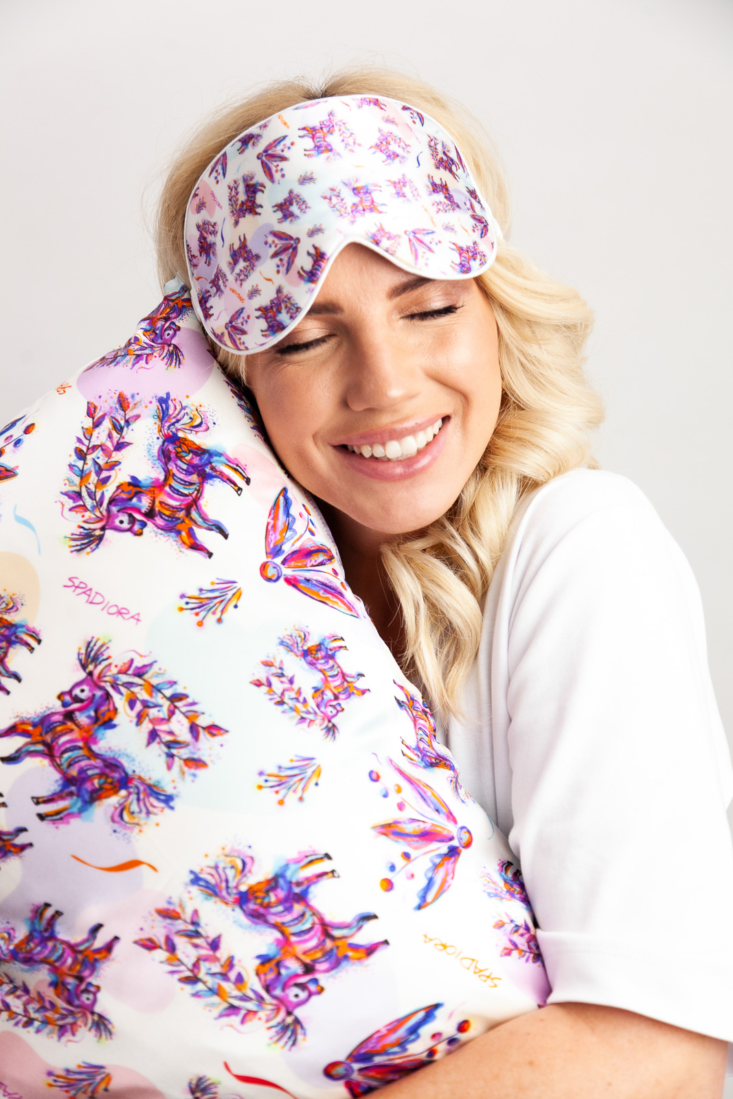 konik-biel-mazurski-opaska-spadiora-jedwabna-na-oczy-spania-do-spadiora