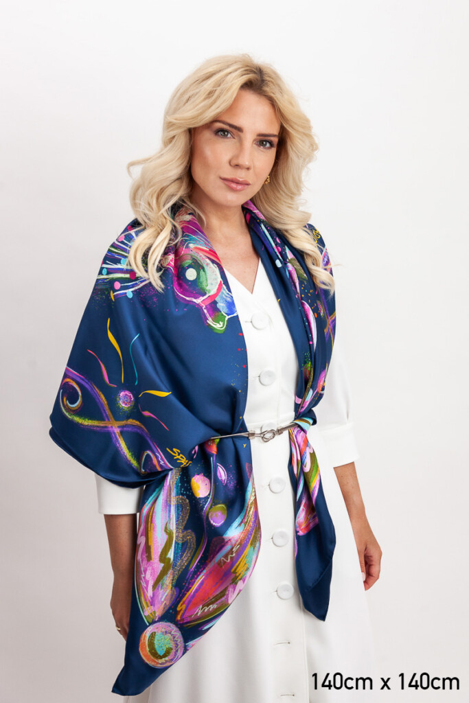 apaszka jedwabna konik mazurski granat