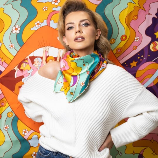 apaszka jedwabna dwustronna usta spadiora 18