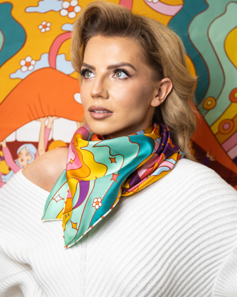 apaszka jedwabna dwustronna usta spadiora 17