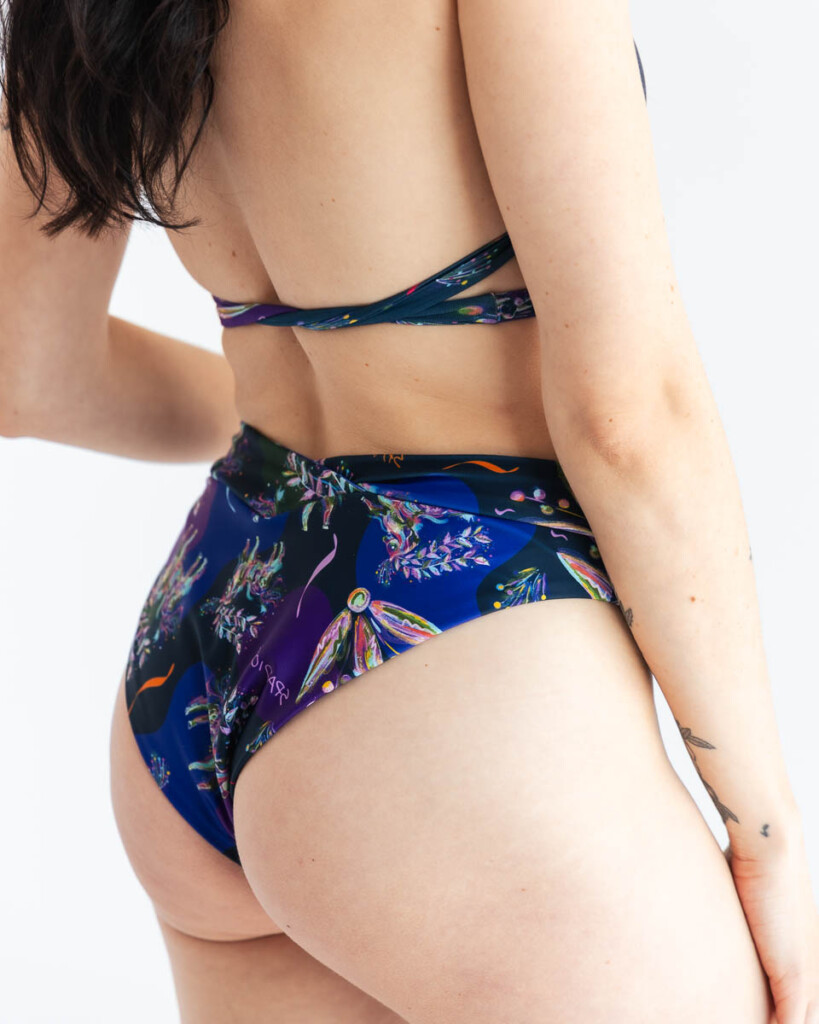 ripozi spadiora dwuczesciowy kostium konik mazurski granat kapielowy