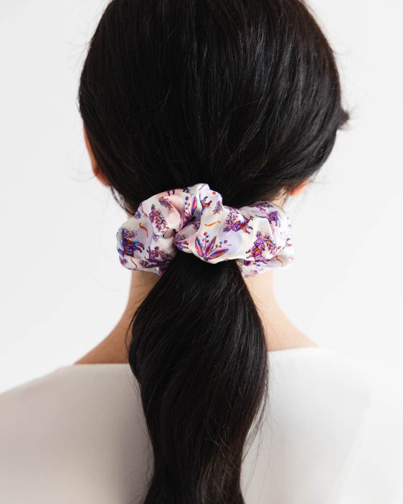 jedwabny zestaw gumek igaro konik mazurski biel spadiora