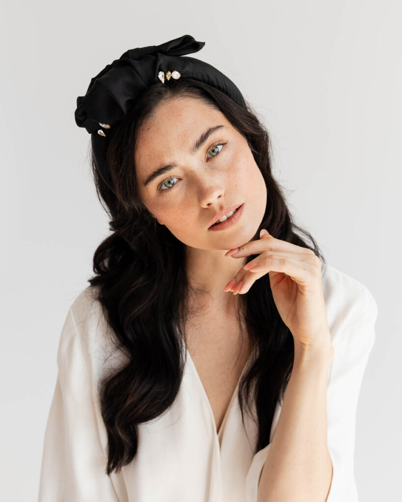 jedwabna opaska do wlosow ornamo czarna spadiora 1