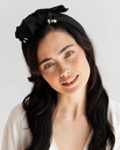 jedwabna opaska do wlosow ornamo czarna spadiora 2