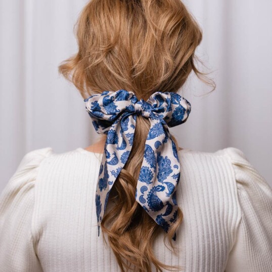 gumka scrunchie z szarfa duma spadiora