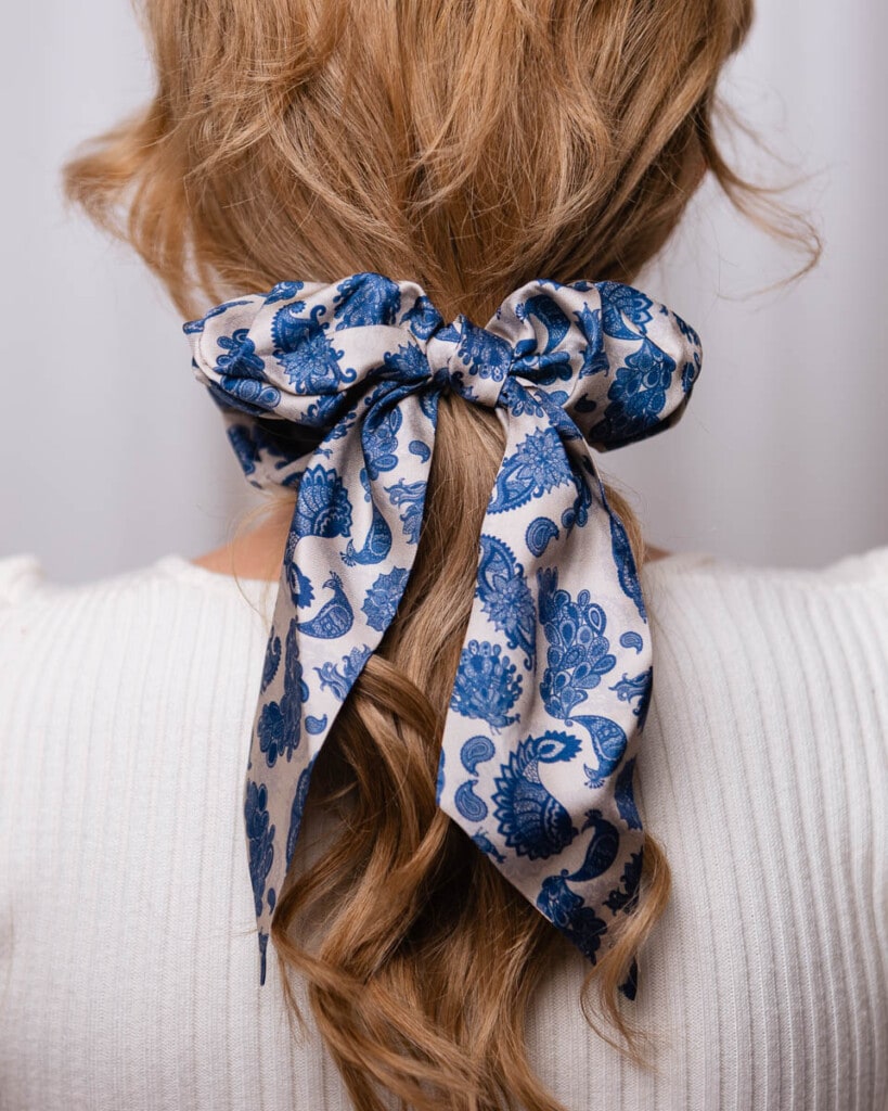 gumka scrunchie z szarfa duma spadiora 1