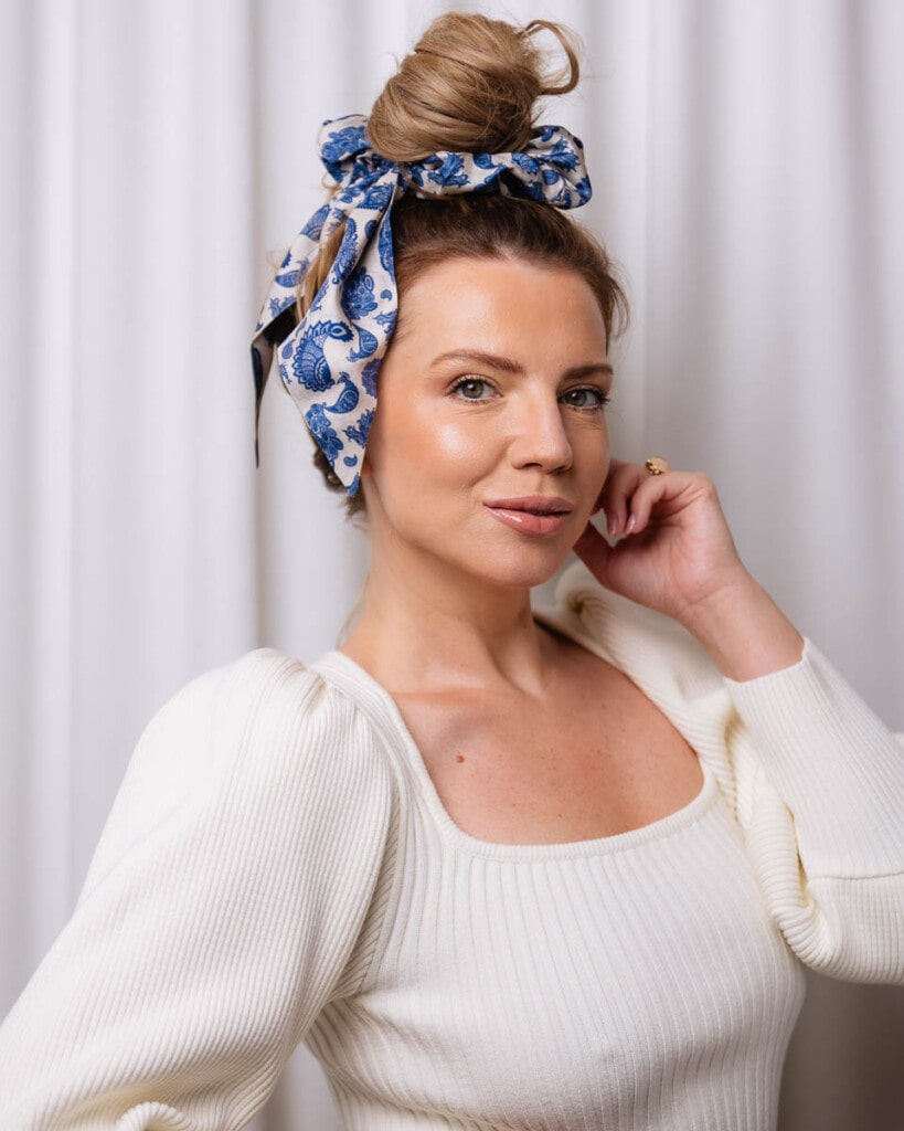 gumka scrunchie z szarfa duma spadiora 4