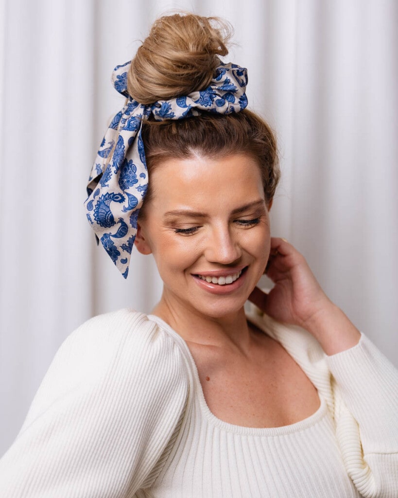 gumka scrunchie z szarfa duma spadiora 5