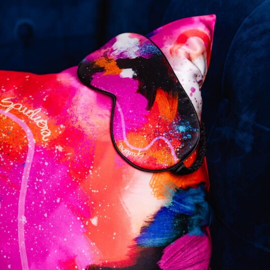 jedwabna poszewka na poduszke jedwabna opaska na oczy safari spadiora 4