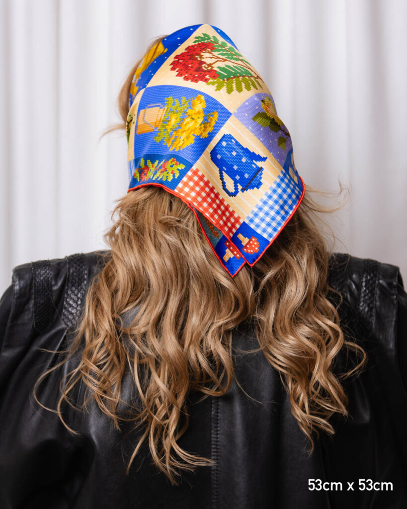 jedwabna apaszka dwustronna makatka spadiora 4