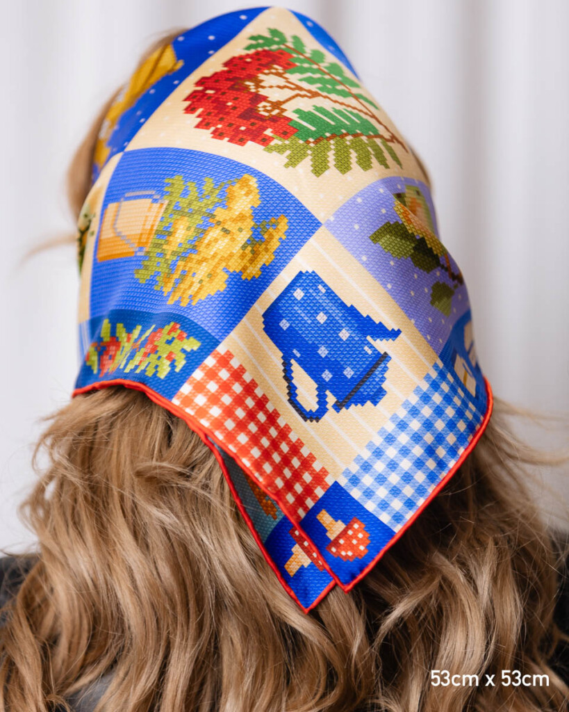 jedwabna apaszka dwustronna makatka spadiora 5