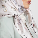 jedwabna apaszka dwustronna kwiaty zodiaku spadiora 13