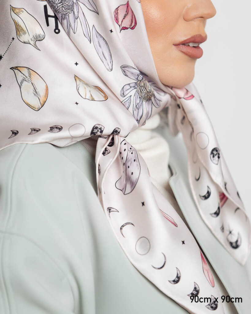 jedwabna apaszka dwustronna kwiaty zodiaku spadiora 13