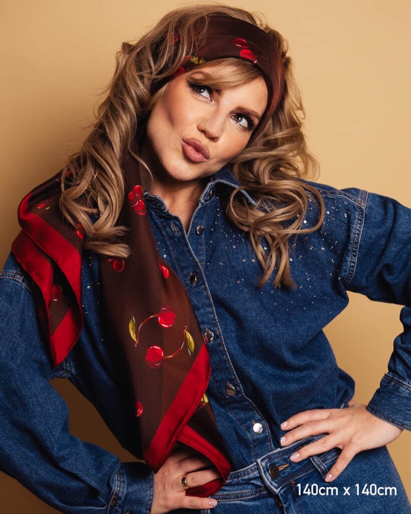 apaszka jedwabna dwustronna wisnie spadiora 20