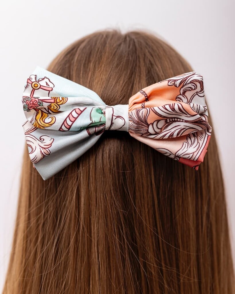 jedwabna kokarda do wlosow ondo karuzela pudrowy roz spadiora 2