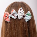 zestaw dwoch spinek do wlosow z jedwabnymi kokardkami arko karuzela krolewski blekit spadiora 1