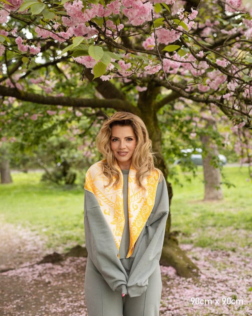 apaszka jedwabna dwustronna totem spadiora 8