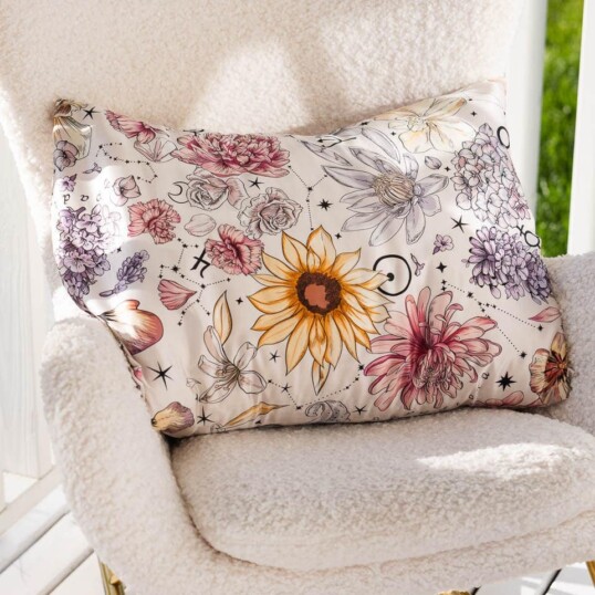 jedwabna poszewka na poduszke kwiaty zodiaku spadiora 3