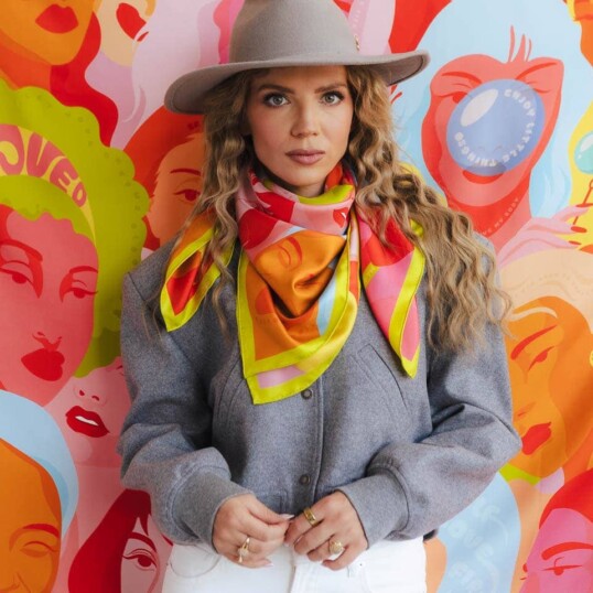 jak wiązać apaszki apaszka jedwabna dwustronna self love first spadiora 2