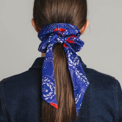 gumka scrunchie z szarfa latarnia spadiora 1