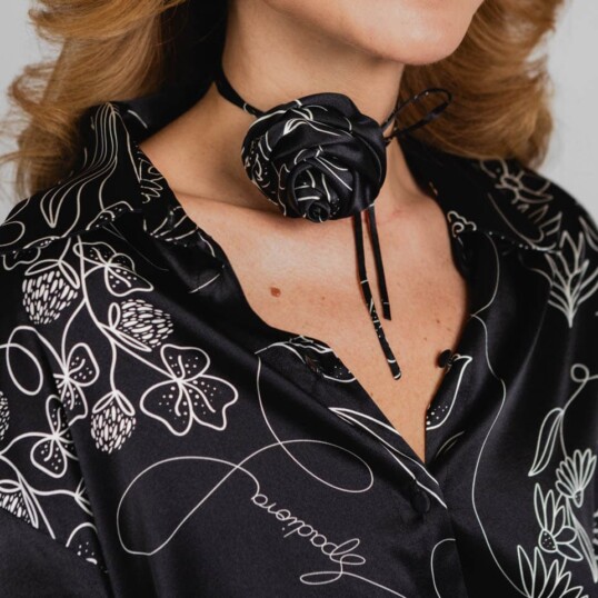 jedwabna roza feminimal czarna spadiora