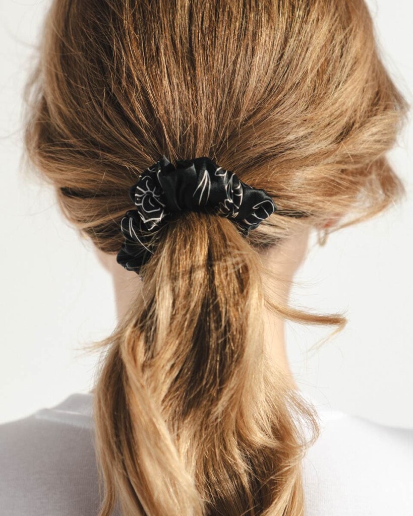 zestaw jedwabnych gumek do wlosow feminimal czarna spadiora 1