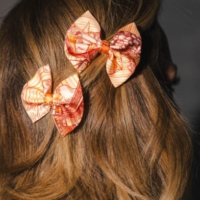 zestaw dwoch spinek do wlosow z jedwabnymi kokardkami arko wiatraki spadiora