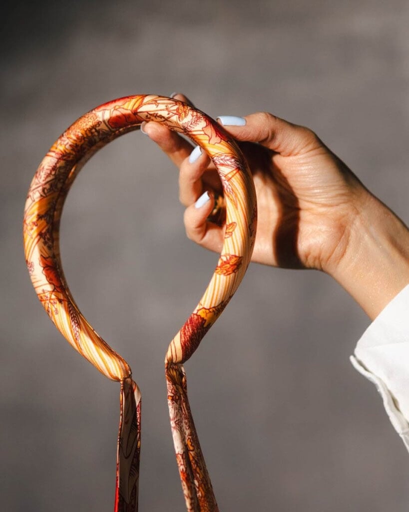 jedwabna opaska z dluga szarfa amoro wiatraki spadiora 2