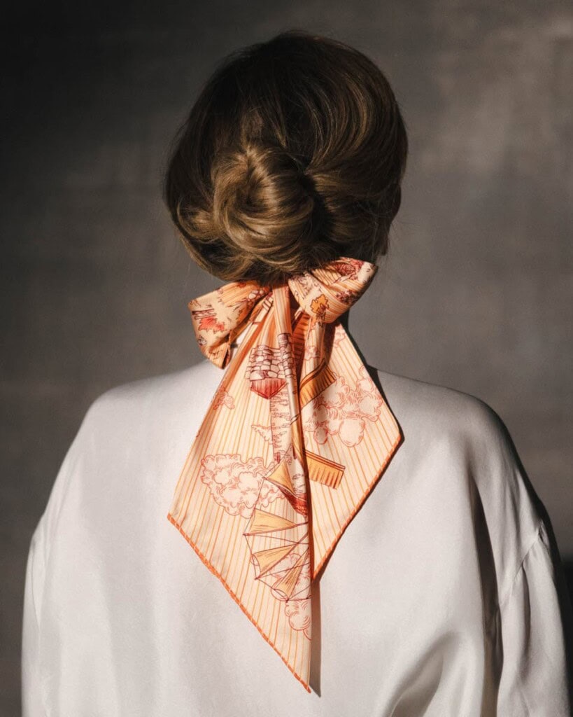 jedwabna opaska z dluga szarfa amoro wiatraki spadiora