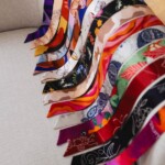 jedwabna szarfa do kapelusza spadiora