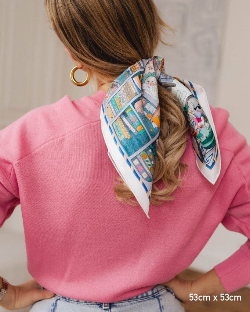 apaszka jedwabna dwustronna niebieskie szeptane opowiesci spadiora 17