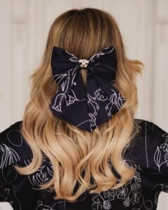 jedwabna kokarda do wlosow rica feminimal czarna spadiora 2